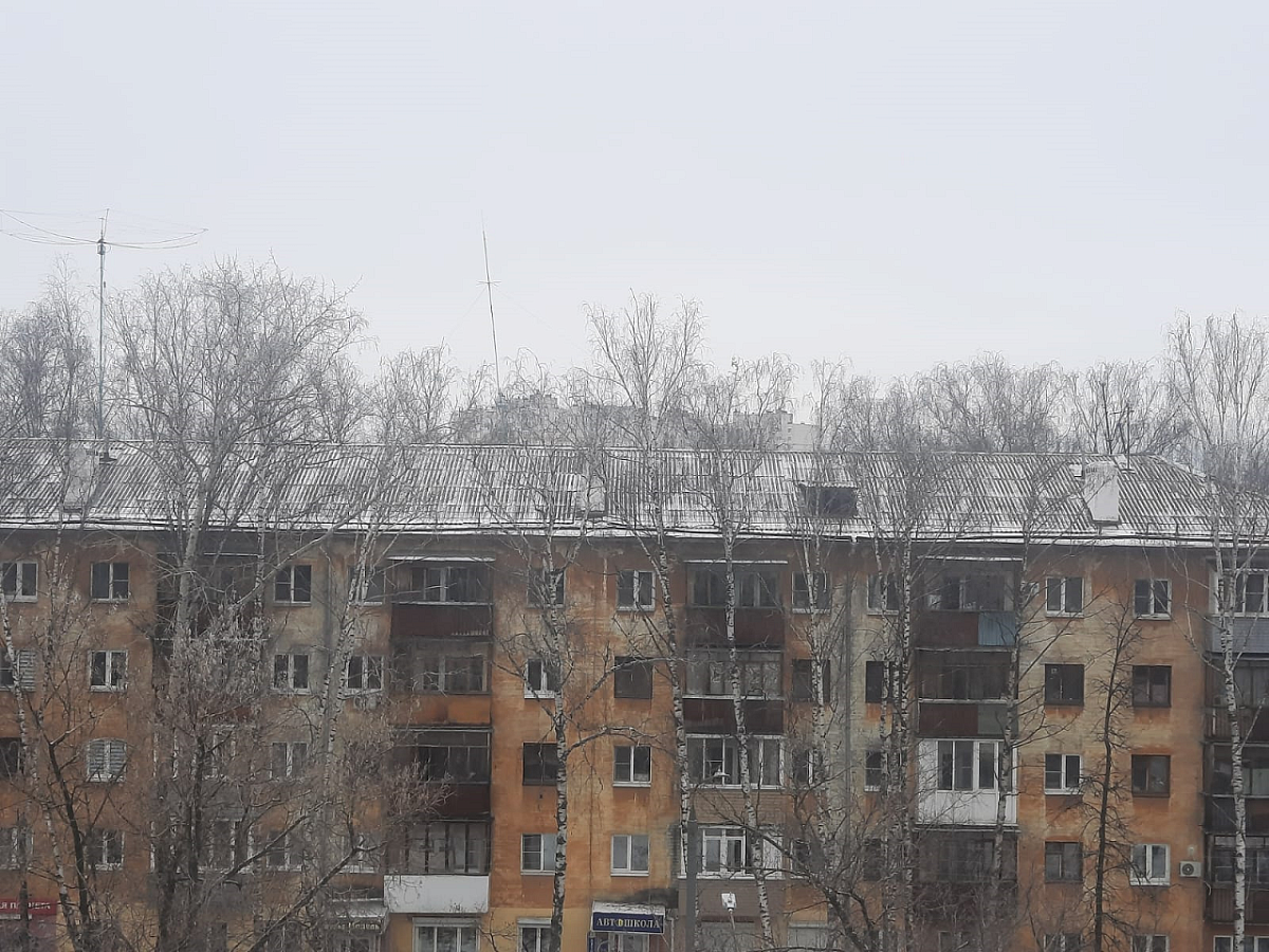 Нижегородцев в Ленинском районе попросили демонтировать остекление балконов