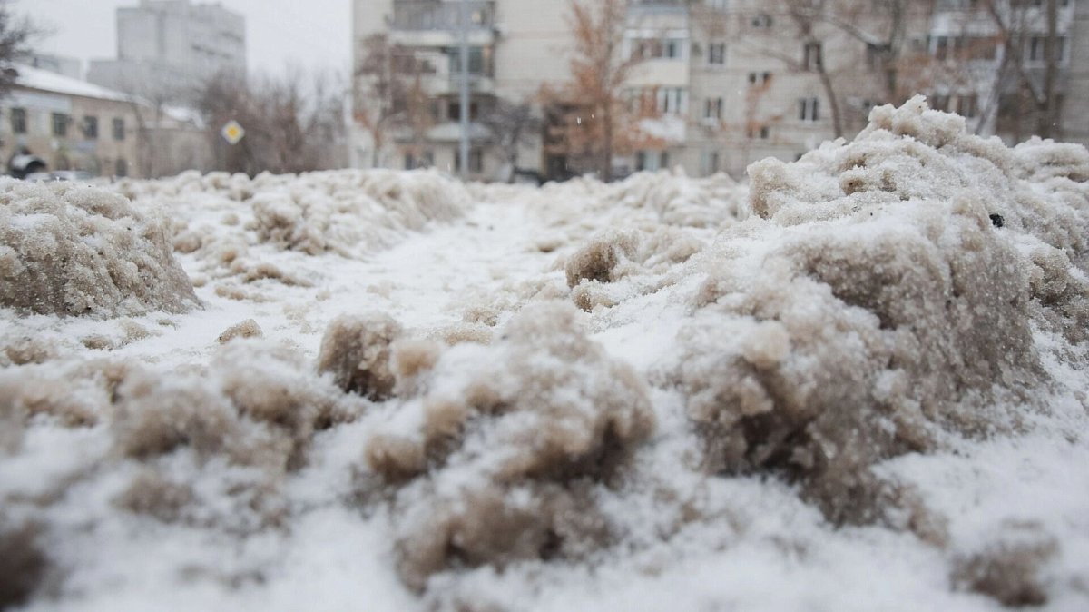 Мэр Нижнего Новгорода раскритиковал уборку снега во дворах