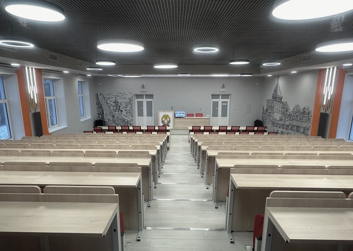 В Нижнем Новгороде эвакуировали сразу несколько учебных заведений