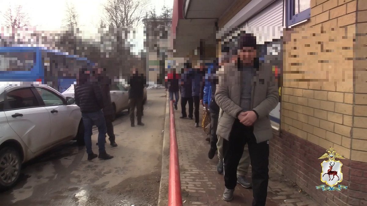 Одного мигранта-нелегала выдворят из РФ после рейда в Выксе