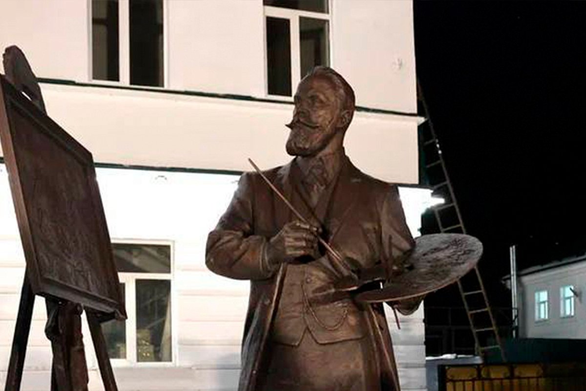 Единственный в России памятник художнику Перову открыли в Арзамасе