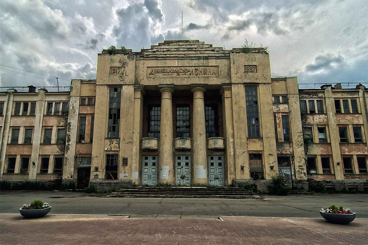 В Нижнем Новгороде начался демонтаж конструкций ДК имени Ленина