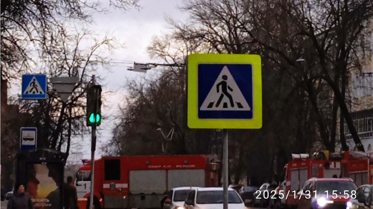 Нижегородцы удивились пожарным машинам у хлебозавода «Каравай»