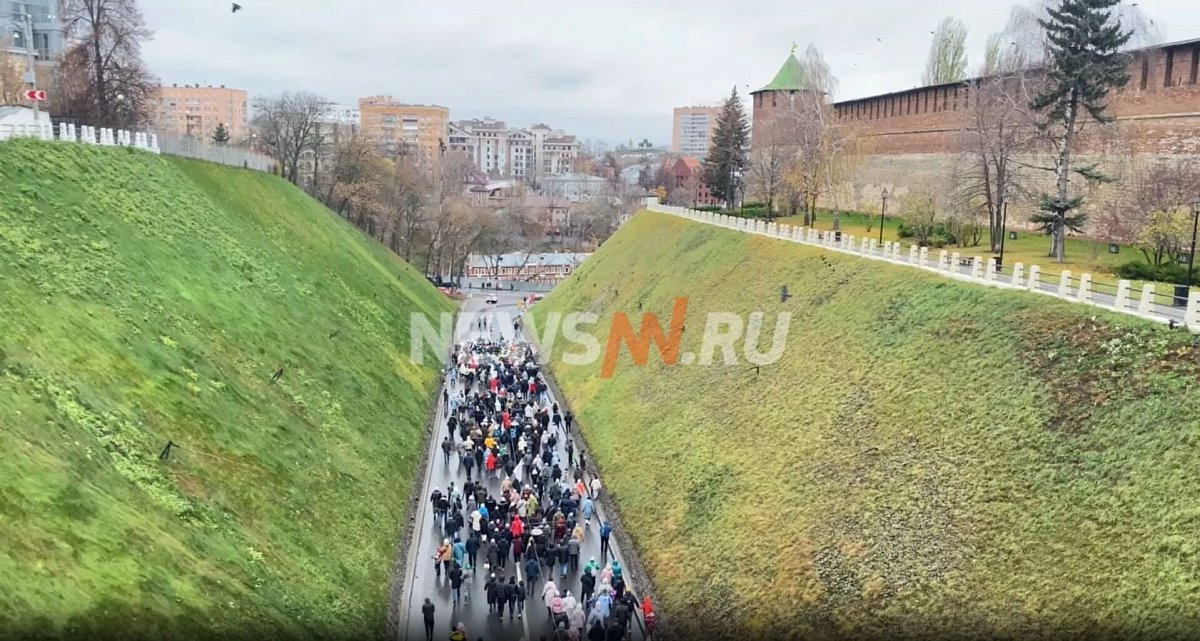 Крестный ход в честь Казанской иконы Божией Матери всё же прошёл в Нижнем Новгороде