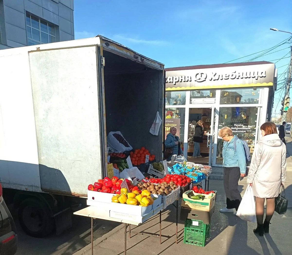 В Нижнем Новгороде провели 32 рейда по нелегальным торговым точкам