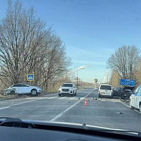 Под Кстовом водитель умер за рулём. Его Nissan врезался ещё в три машины