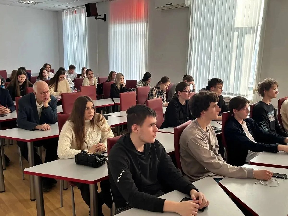 Нацпроект «Кадры» в действии: нижегородцам помогут сменить профессию бесплатно