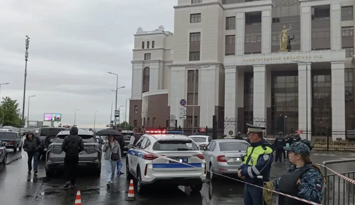 Областной суд в Нижнем Новгороде повреждён при атаке беспилотников