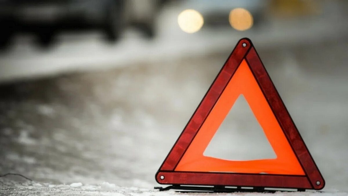 В Нижнем Новгороде водитель ИЖ выехал на встречку и столкнулся с «Тойотой»